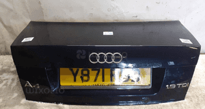 Klapa tył bagaznika sedan audi A4 B6 LZ5L ciemny granat 1