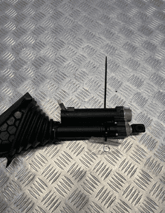 Bmw F36 siłownik klapy prawy tył 7330628 6