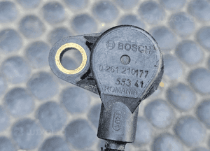 Czujnik 0261210177 07D905377 06C905377 Polozenia Walu Czujnik Stukowy 1.8 T 2.0 ALT FSI Audi A4 B6 B7 VW 10