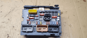 Moduł BSI skrzynka bezpieczników Citroen C5 III 1
