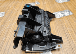 Popielniczka 2 DIN 8E0857951J 03S Klapka Wklad Carbon Srebrna Rybia Luska Audi A4 B6 B7 30