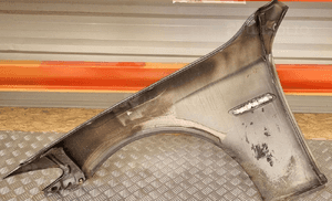 Bmw F10 F11 błotnik prawy przedni 120 mik 16