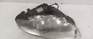 . LAMPA PRZOD PRZEDNIA PRAWA AUDI A4 B7 2