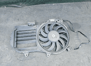 Obudowa Wentylator Wiatrak Chlodnicy Modul Sterownik Wentylatora 2.0 ALT FSI AUDI A4 B6 16