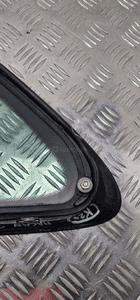 Porsche macan 95B szyba karoseryjna prawa tylna tył 95B845298XA 7
