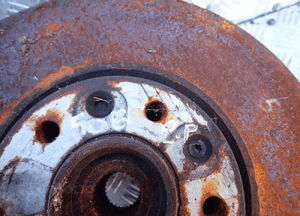 TARCZA ZACISK PIASTA PEUGEOT 508 PRAWY PRZÓD RADOM 2