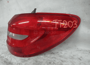 Lampa prawa prawy tył mercedes b W246 A2468200264 3