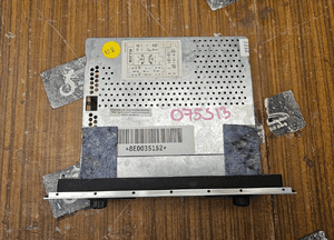 Radio Chorus 8E0035152 Radioodtwarzacz Kaseta Audi A4 B6 B7 Oryginalne z Kodem 17