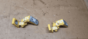 Zawias prawy przód dolny górny komplet VW Fox 5Z0831402 2