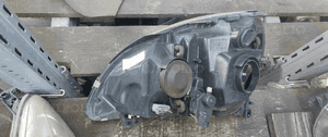 . PRZOD PRZEDNIA LAMPA PRAWA RENAULT CLIO 2 4