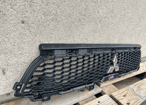 GRILL ATRAPA ZDERZAKA MITSUBISHI OUTLANDER II LIFT 3