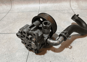 JEEP GRAND CHEROKEE WK 3.0CRD POMPA ORYGINAŁ BDB 6