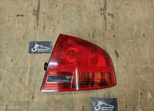 Lampa 8E5945096 Tyl Tylna Prawa na w Blotnik AUDI A4 B7 Sedan Oryginal 5