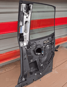 Bmw I3 lci drzwi prawy tył tylne C2V 12