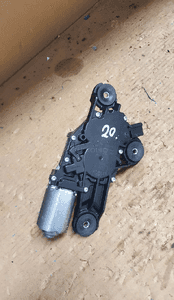 VOLVO V50 SILNICZEK WYCIERACZKI 0390201823 1