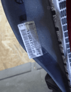 PAS PRZEDNI CHŁODNICE AUDI A6 C6 4F0121251L 6