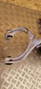Mercedes W213 zwrotnica prawy prawa przód przednia A2133324800 8