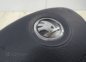 Poduszka KIEROWCY AIRBAG Skoda OCTAVIA III 5e0 5E0880201 3
