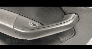 Audi Q3 boczek tapicerka drzwi lewy tył 8