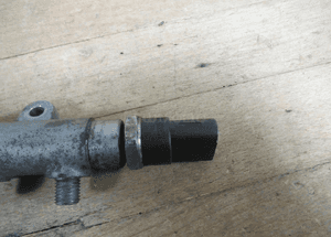 LISTWA WTRYSKOWA CZUNIKI MERCEDES C-KLASA W203 E-KLASA W211 2.2 CDI A646 A6460701095 6