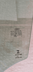 Audi 8V5 szyba drzwi lewa przód przednia 8V5845201 7