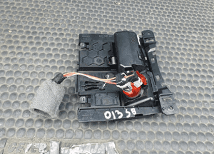 Popielniczka 8K0857951 Klapka Zapalniczka Wklad Czarna Audi A4 B8 A5 Q5 23