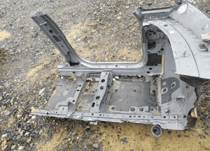 Bmw 2 F45 active tourer ćwiartka lewa słupek próg wnęka koła 7