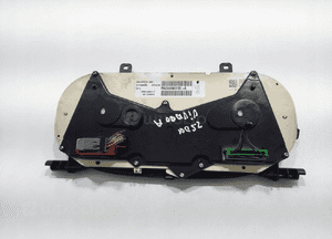 LICZNIK RENAULT TRAFIC II VIVARO A 2.5 DCI P8200390135-A P8200390135 01-06 4