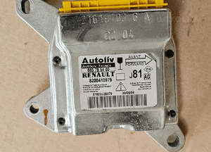 Renault Espace IV 4 moduł sensor sterownik airbag 8200410979 J81