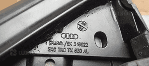 Ramka szyby drzwi prawy tył Audi A8 D3 7