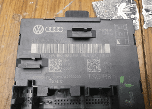 Komputer 8K0959793 C A H D 8K0959792 C A H D 8K0959795 A C 8K0959794 A Sterownik Modul Szyb Szyby Drzwi Audi A4 B8 A5 8T 23