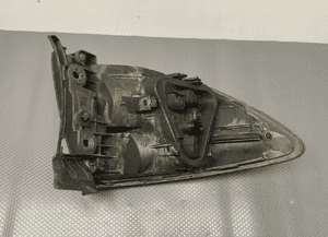 BMW F31 LAMPA W BŁOTNIK PRAWY TYŁ 7372788 11