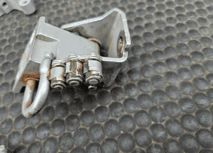 Zawias Zawiasy Drzwi Lewe Prawe Przod Przednie Tyl Tylne LY7W Audi A4 B6 B7 Sedan Kombi 20