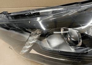 LAMPA LEWA LEWY REFLEKTOR PARTNER 4 IV RIFTER LED 2018- 4