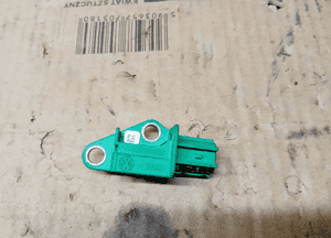 Czujnik sensor uderzeniowy Audi A6 C6 1K0909606 2
