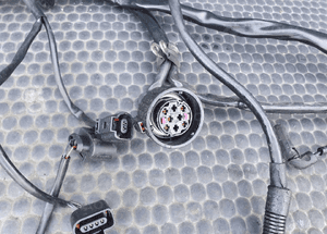 Wiazka 8E1971072NT Instalacja Silnika 1.9 TDI AVF 130KM Europa Automat Audi A4 B6 10