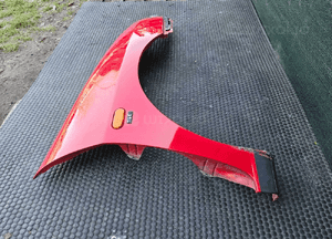 Blotnik Prawy Nadkole Przod Przedni LP3G Czerwone Seat Cordoba I 1 Ibiza 20