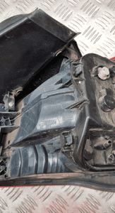 Bmw F20 F21 lampa lewa tył tylna w błotnik 7359017 11