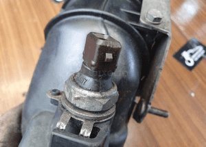 Obudowa Podstawa Filtra Oleju BMW 1 2 5 E87 E90 E81 E91 E60 2.0 D N 47 70346292 7