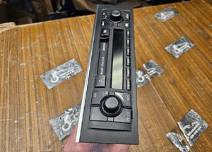 Radio Chorus 8E0035152 Radioodtwarzacz Kaseta Audi A4 B6 B7 Oryginalne z Kodem 8