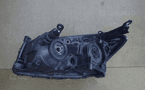 Lampa prawa reflektor prawy toyota RAV4 RAV-4 09- 2