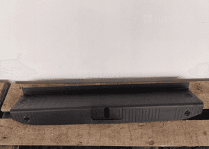 OSŁONA BAGAŻNIKA PRÓG TYŁ A2216900041 MERCEDES 221 1