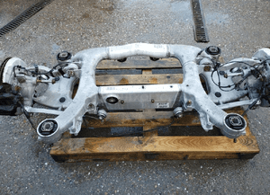 Bmw F10 belka zawieszenie tylne 5