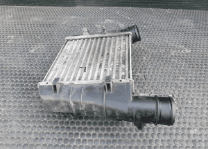 Intercooler 8E0145805AA Chłodnica Powietrza Lewy Lewa 2.0 TDI AUDI A4 B7 16