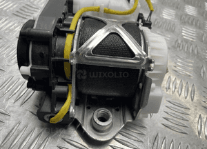 Mercedes W213 pas bezpieczenstwa lewy przód napinacz A2138605500 12