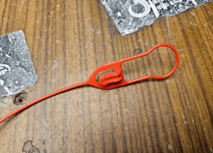 Siłownik 8K0862153D 4F0862165A Silniczek Elektryczny Cięgno Zamek Klapki Wlewu Paliwa Awaryjne Otwieranie Audi A4 B8 A5 A6 Q5 10