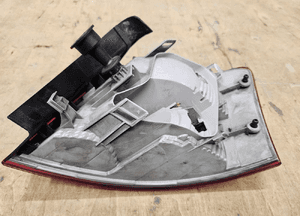 Lampa Lampy Tyl Tylna Prawa Lewa na w Blotnik AUDI A4 B7 Kombi Avant 19