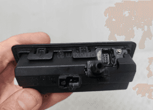 OCTAVIA III LIFT KOMBI KAMERA COFANIA KLAPY BAGAZNIKA 3V0827566N 5