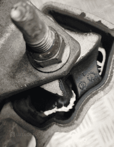 Land Rover EVOQUE ŁAPA PODUSZKA SILNIKA BJ32-6F012-AB, BJ32-6P096-AA 10
