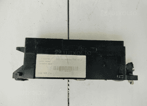 SKRZYNKA BEZPIECZNIKÓW FORD/ VOLVO FT1T-14014-MFC 4